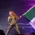 SHAKIRA rompe record en el  Zócalo de México con mas de 400,000 asistentes